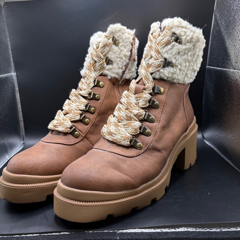 Circus Sam Edelman Hiker‎ Boots Faux Fur Cuff Lace Up Heel Ankle Booties size 8